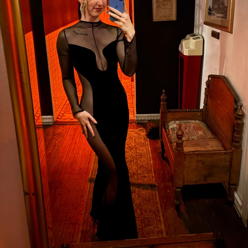 DONATING SOON - DISCONTINUED Miss Circle Paislee Dress in Black XS